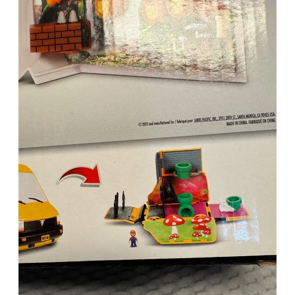 The Super Mario Bros Movie Play Set [ Mushroom Kingdom Castle ] NEW